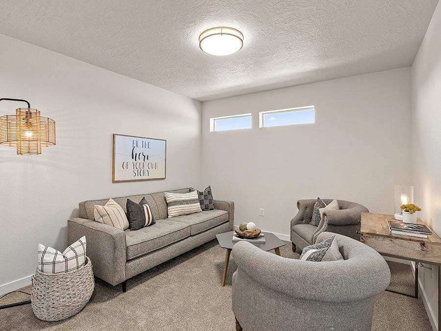 Maple Loft a 3 5 bedroom 2.5 4 bath home.